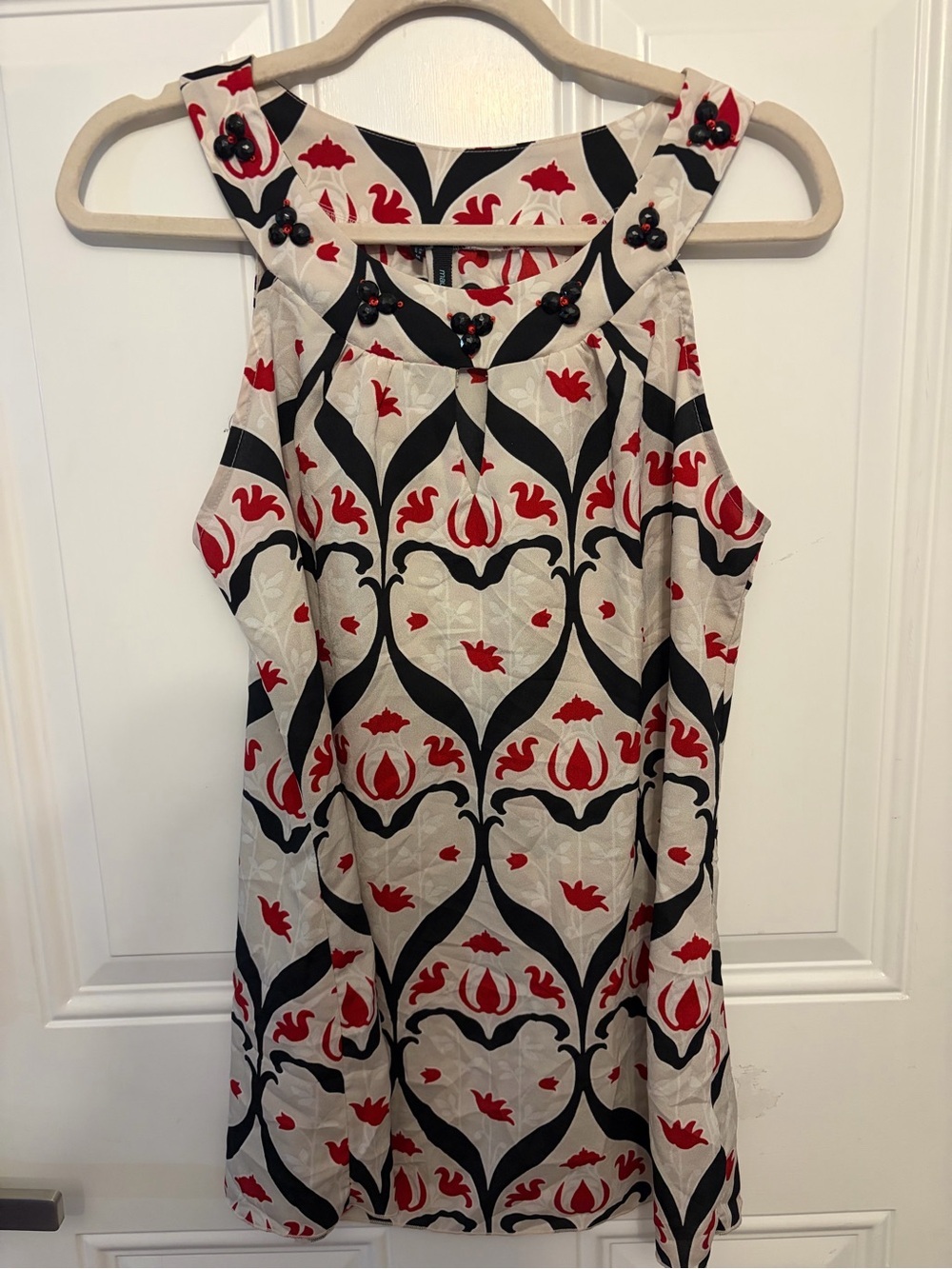 Maurices Cream, Black & Red Patterned Sleeveless Blouse Size Medium